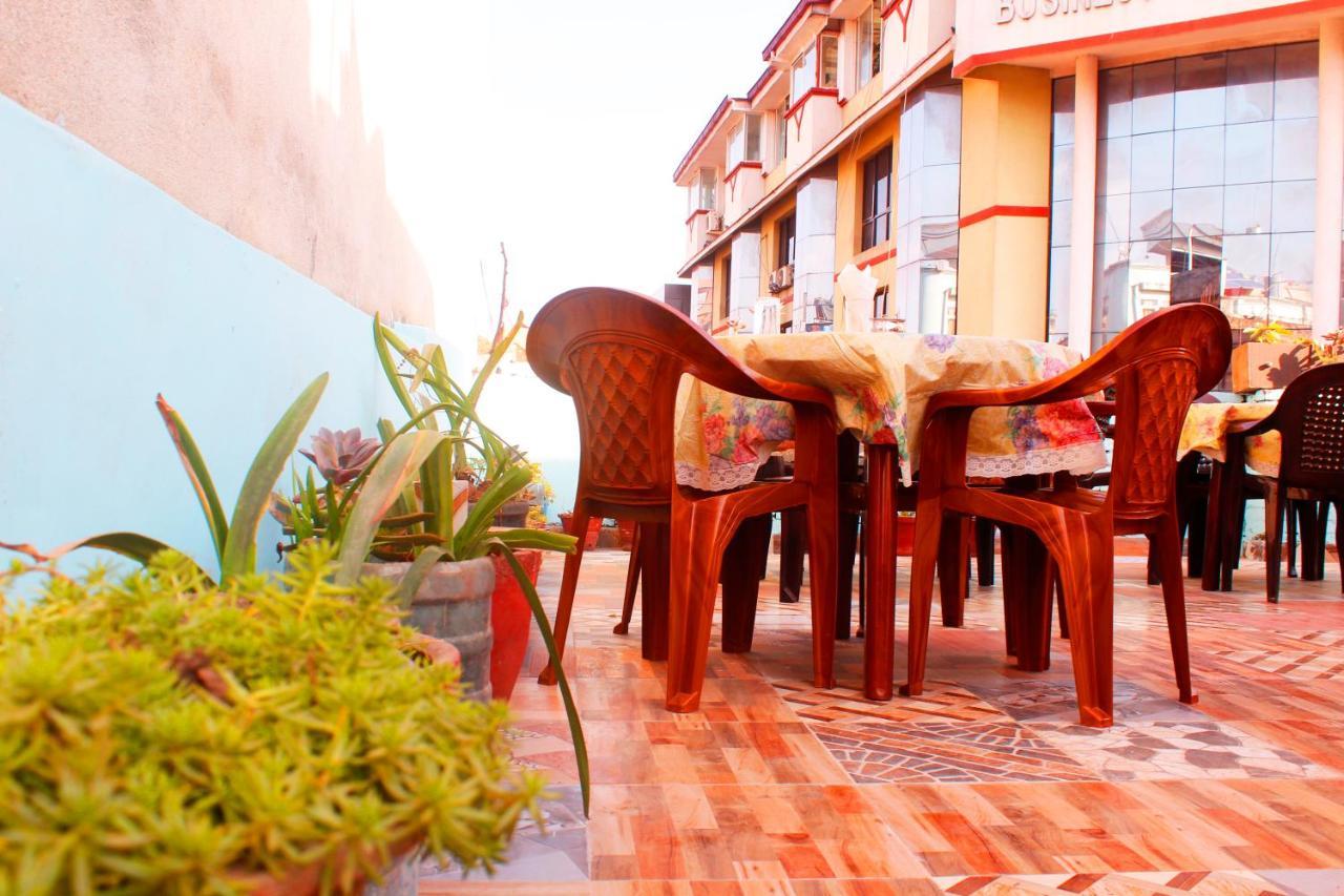Mountain Backpackers Hostel Kathmandu Ngoại thất bức ảnh